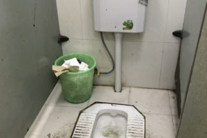 中国の個室トイレの写真
